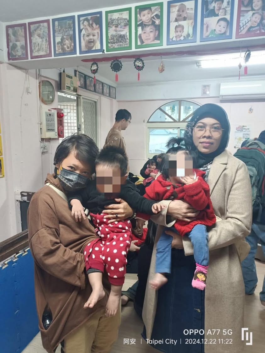 Bertepatan hari ibu kami SBIPT melakukan kunjungan ke Yayasan Harmoni.